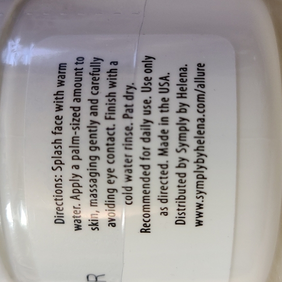 Symply by Helena Simple Cleanser - Picture 3 of 4